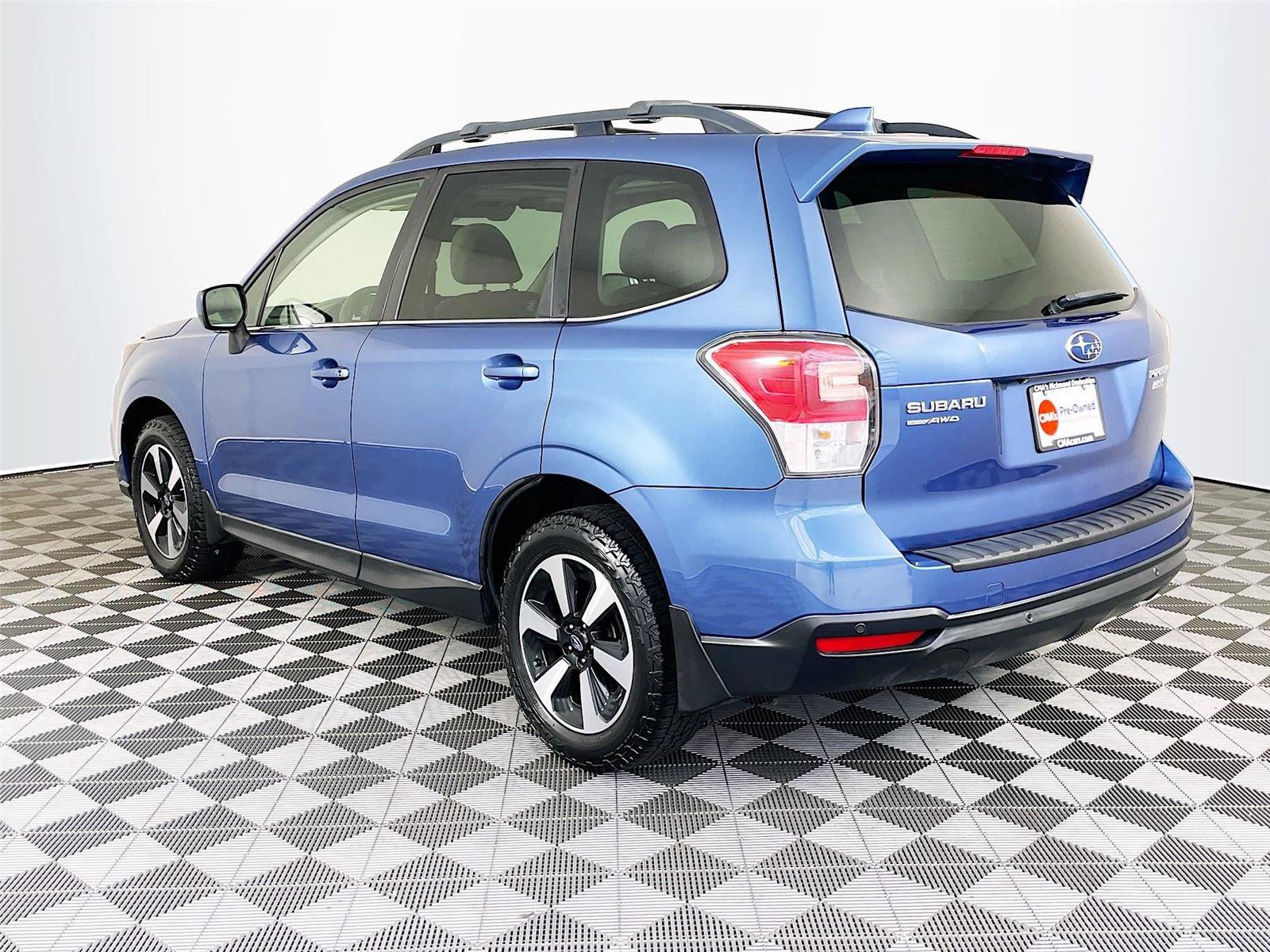 Used 2017 Subaru Forester 2.5i Limited AWD/4WD image 6