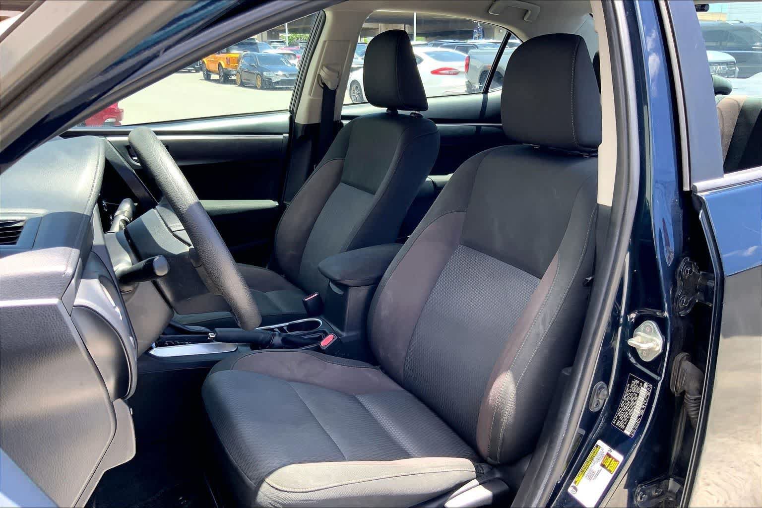 Used 2019 Toyota Corolla LE FWD image 11