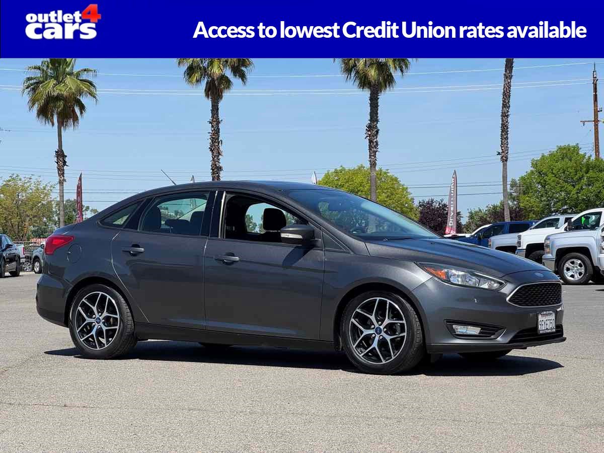 Used 2018 Ford Focus SEL image 1