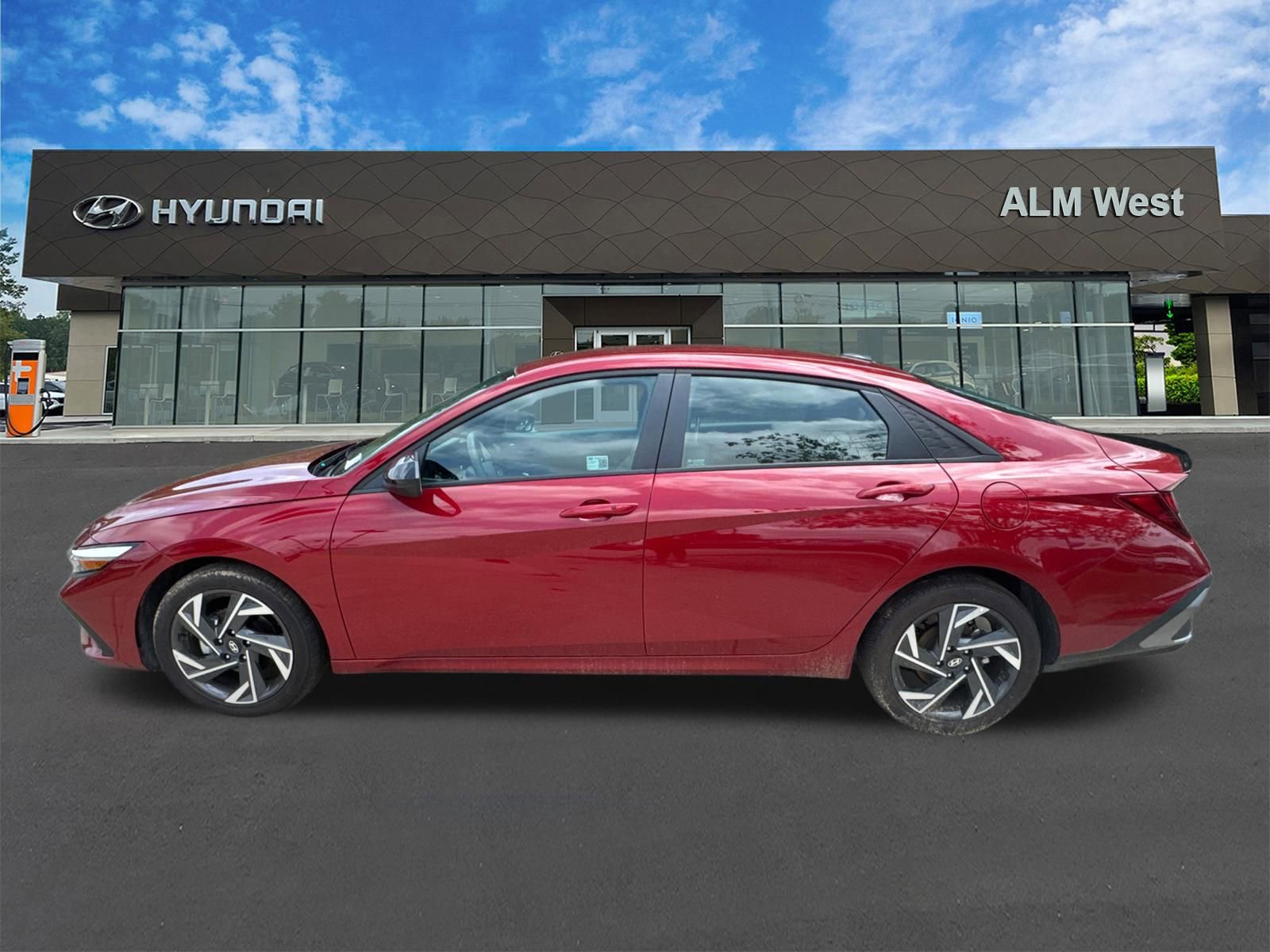 Certified 2025 Hyundai Elantra Sport FWD image 8