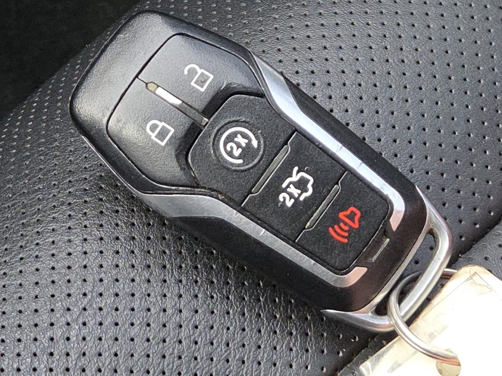 Used 2016 Ford Mustang GT Premium w/ Equipment Group 401A image 34