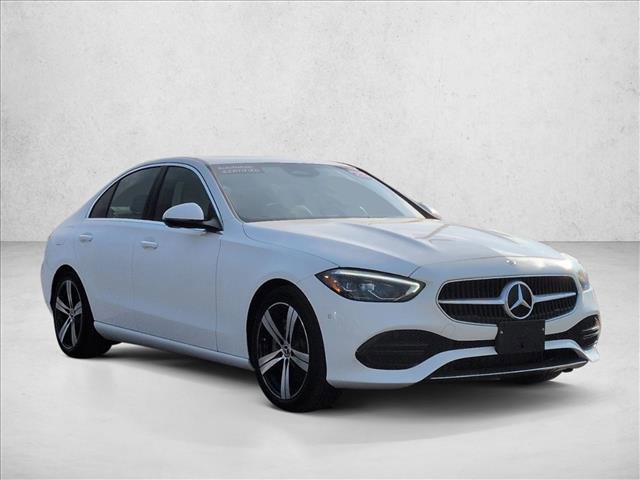 Used 2025 Mercedes-Benz C 300 4MATIC Sedan image 3