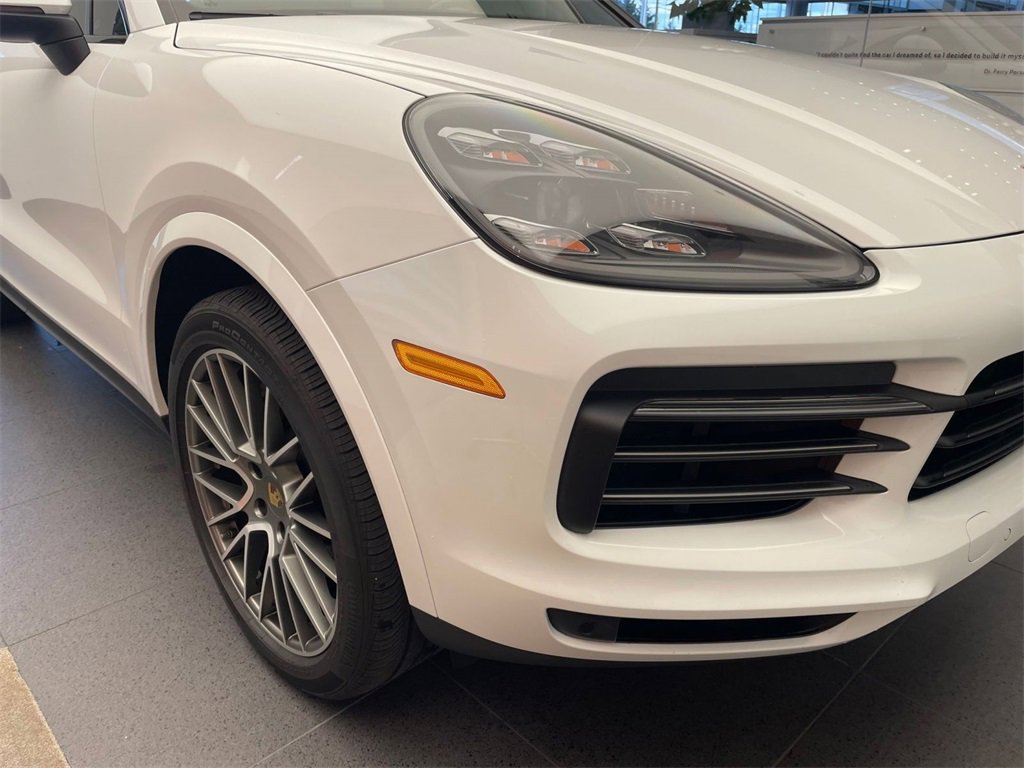 Used 2022 Porsche Cayenne Platinum Edition image 27