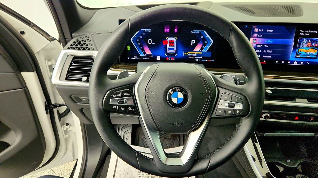 Used 2025 BMW X5 xDrive40i AWD/4WD image 14