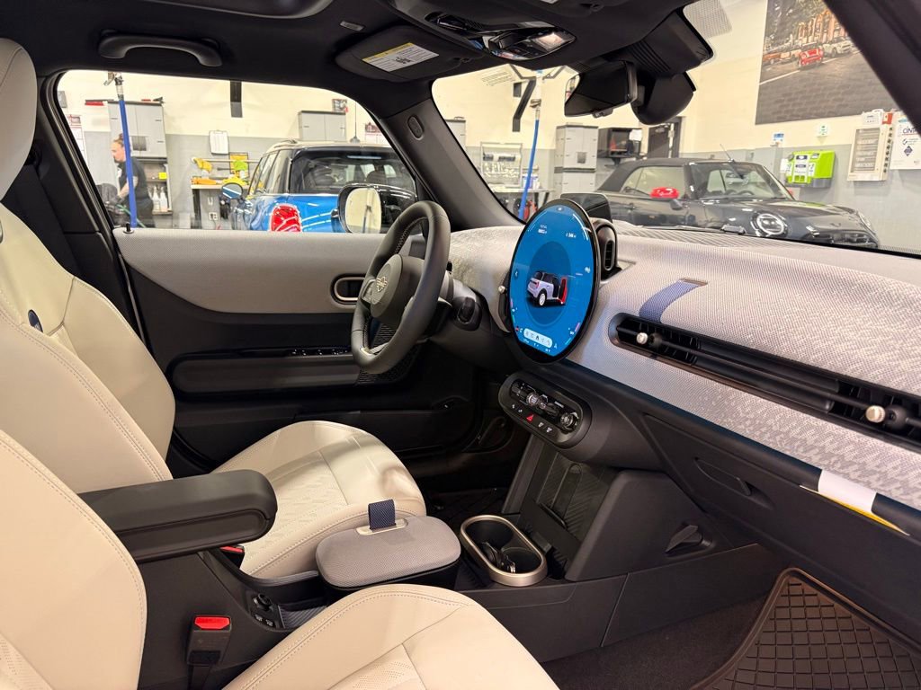 Used 2025 MINI Cooper S image 28