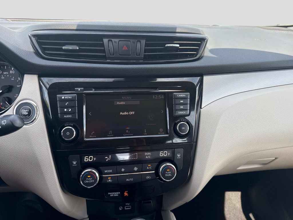 Used 2020 Nissan Rogue Sport SV w/ Technology Package AWD/4WD image 22