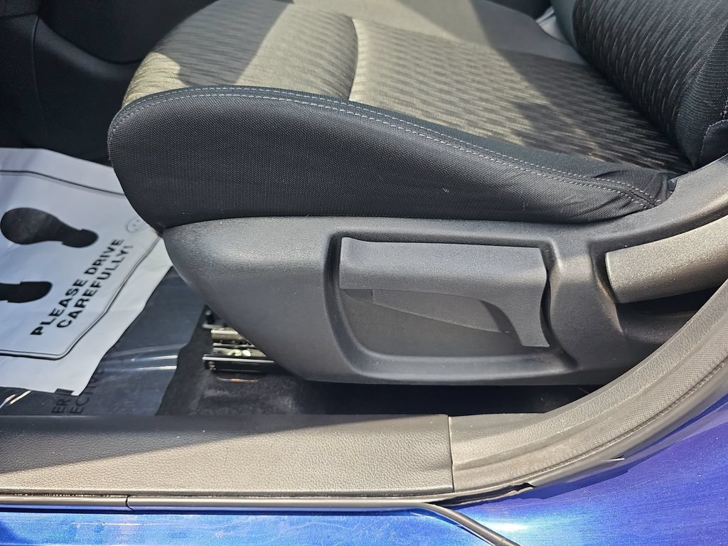 Used 2018 Nissan Rogue S AWD/4WD image 27