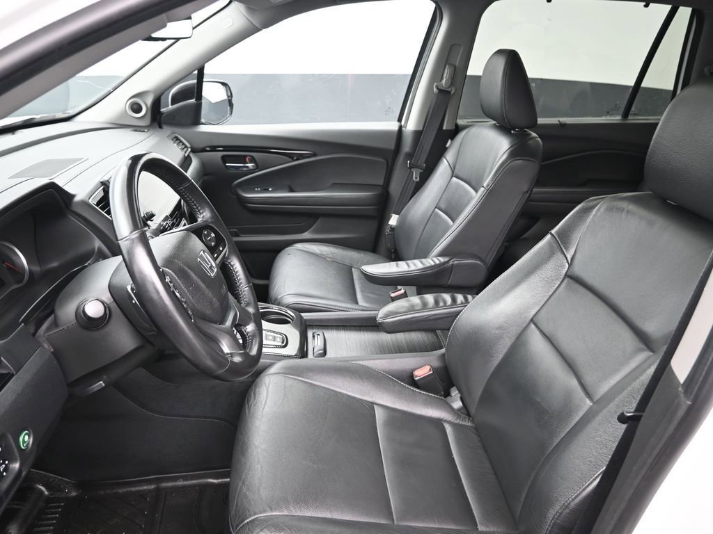 Used 2021 Honda Pilot Touring image 30