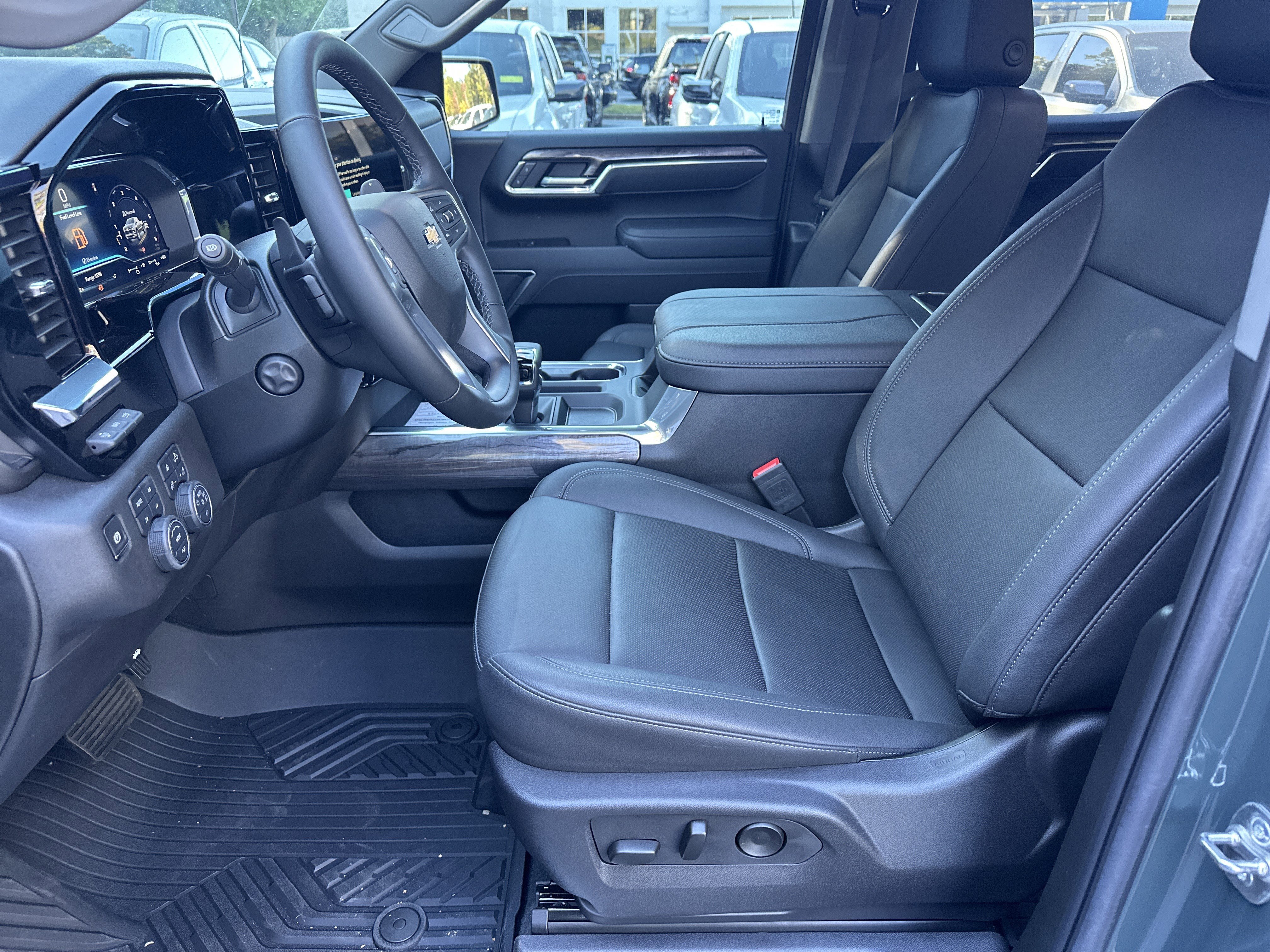 New 2025 Chevrolet Silverado 1500 LTZ image 9