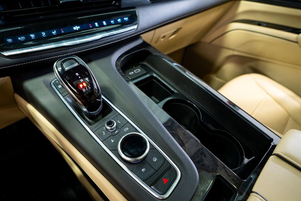 Used 2021 Cadillac Escalade Premium Luxury image 47