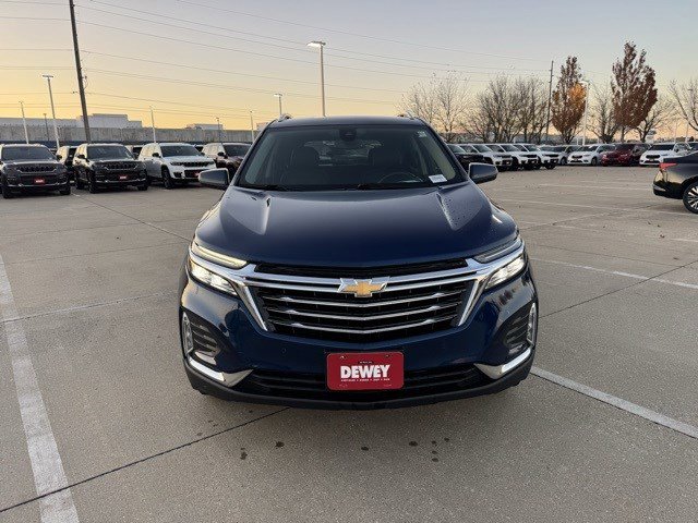 Used 2022 Chevrolet Equinox Premier image 2