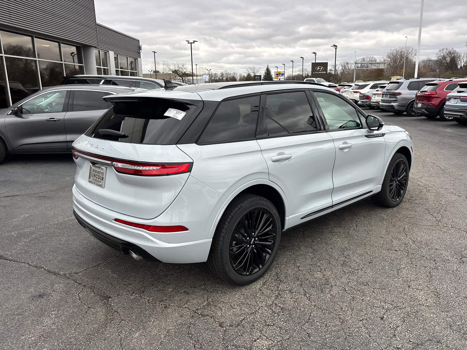 New 2026 Lincoln Corsair Reserve w/ Jet Appearance Package image 7