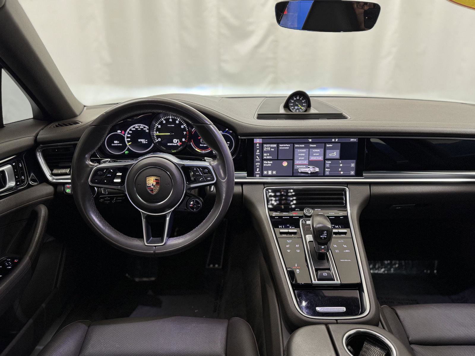 Used 2019 Porsche Panamera 4 image 27