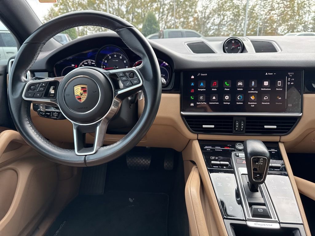 Used 2023 Porsche Cayenne image 17