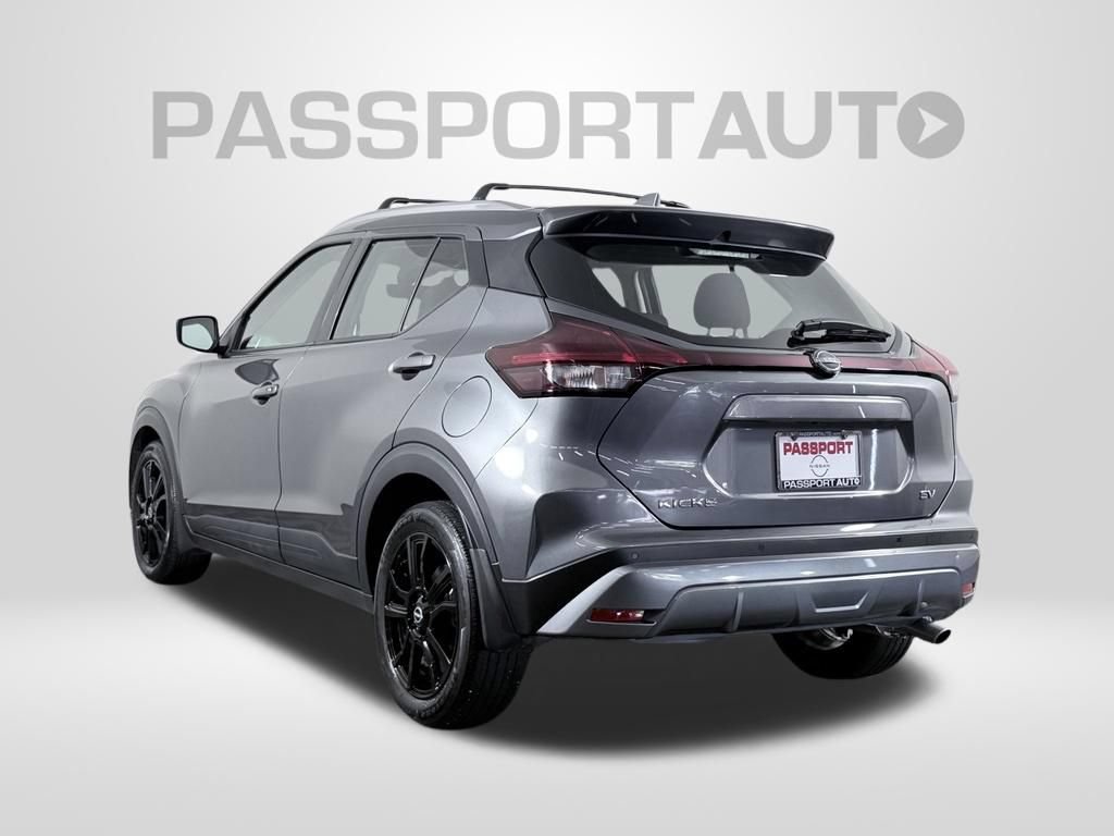 Used 2024 Nissan Kicks SV w/ Interior Electronics Package FWD image 5