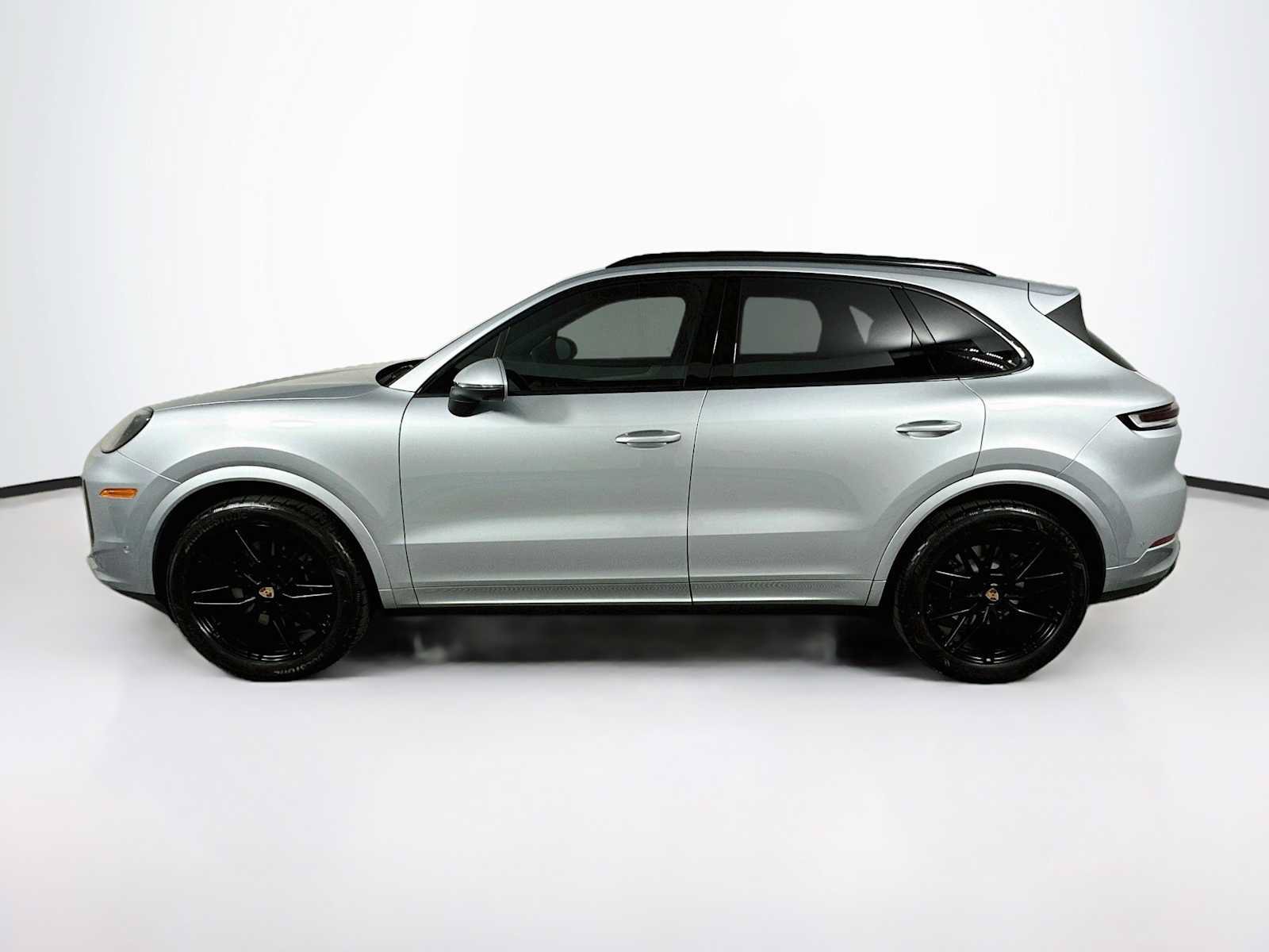 New 2026 Porsche Cayenne AWD/4WD image 2