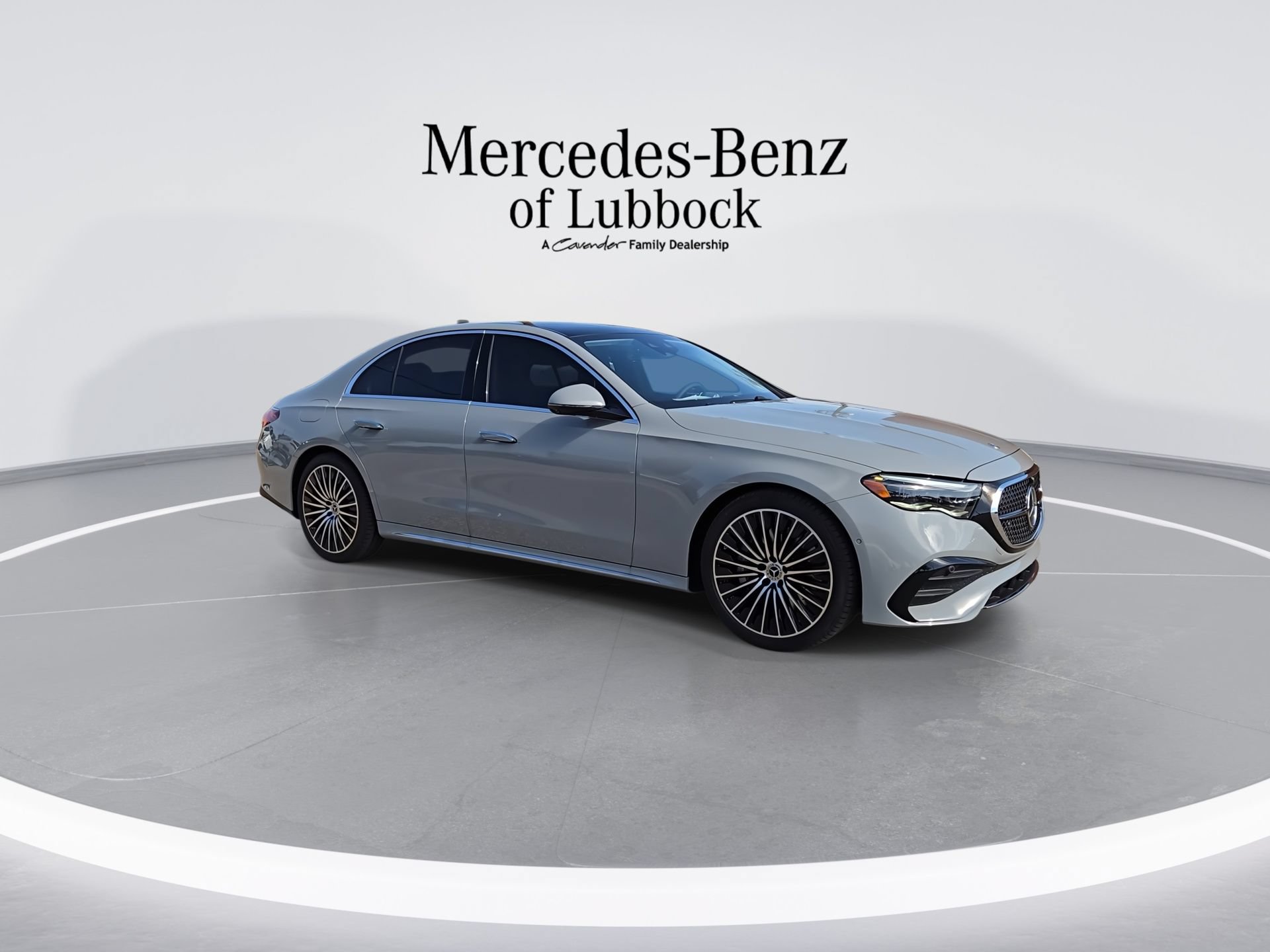 New 2026 Mercedes-Benz E 450 4MATIC Sedan image 2