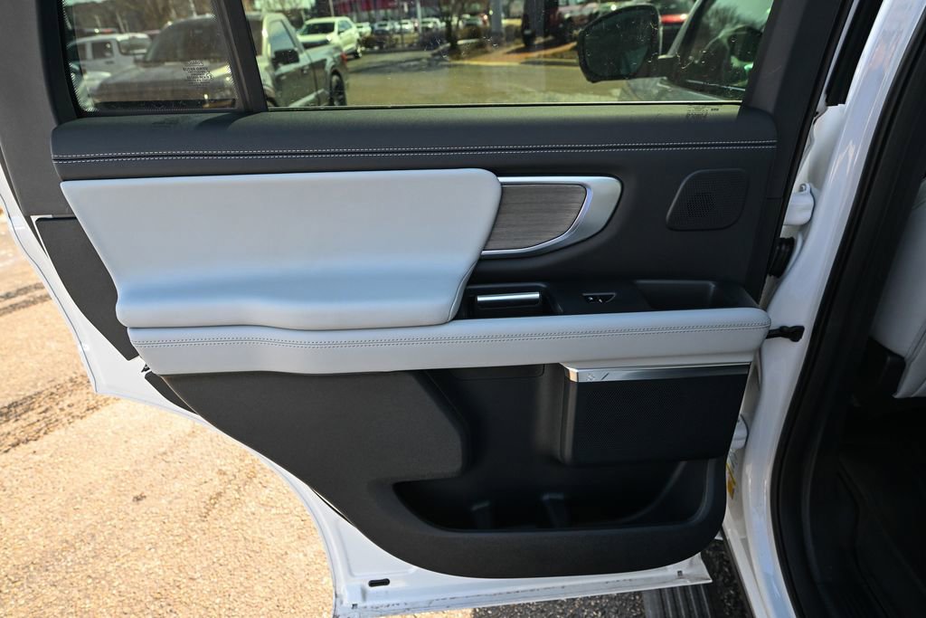 New 2026 Ford Expedition Platinum w/ Driver's Package image 22