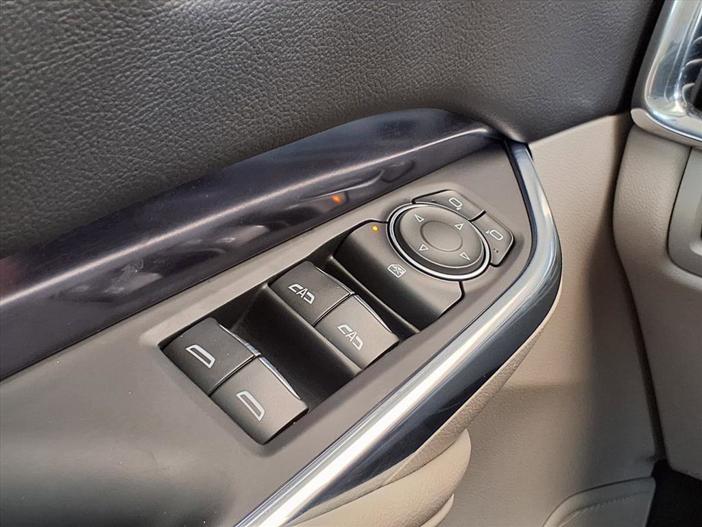 Certified 2023 Cadillac XT4 Luxury FWD image 31