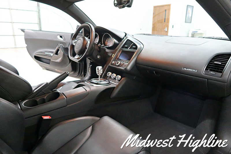 Used 2008 Audi R8 V8 image 44