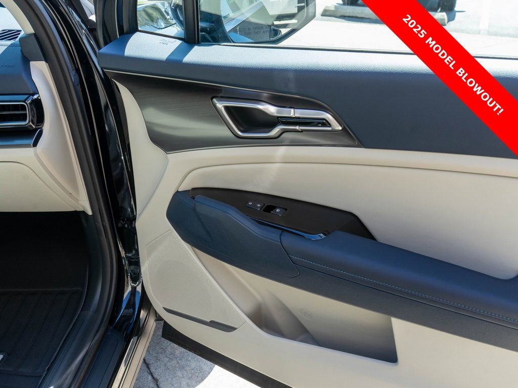 New 2025 Kia Sportage EX image 9