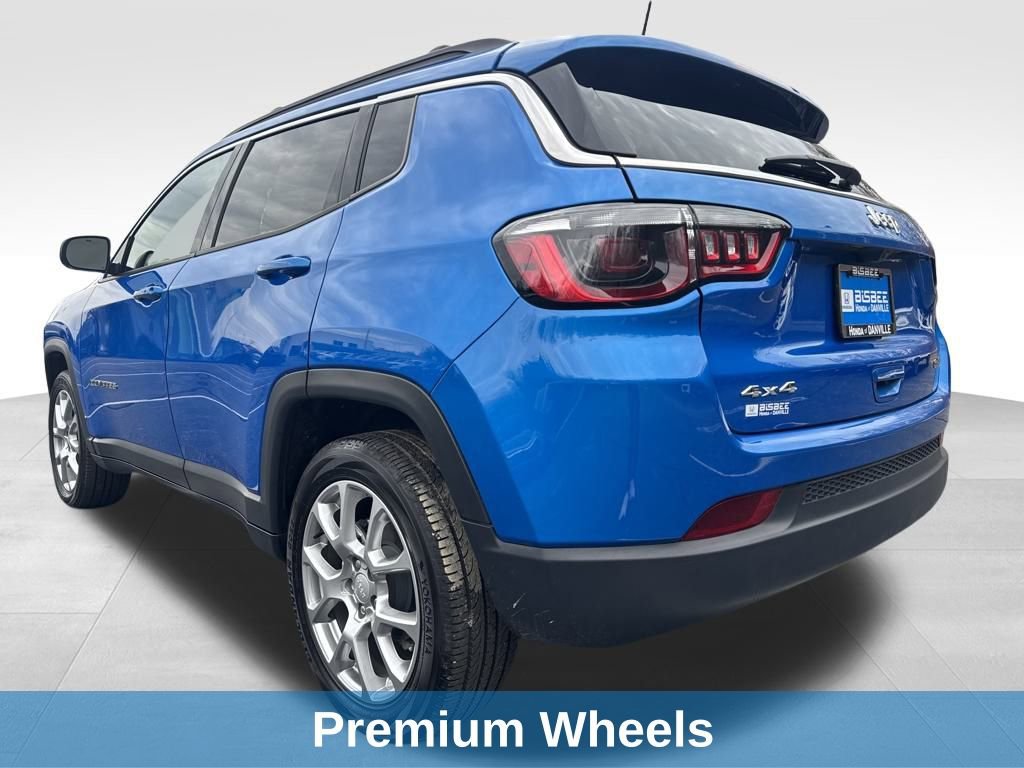 Used 2024 Jeep Compass Latitude image 4