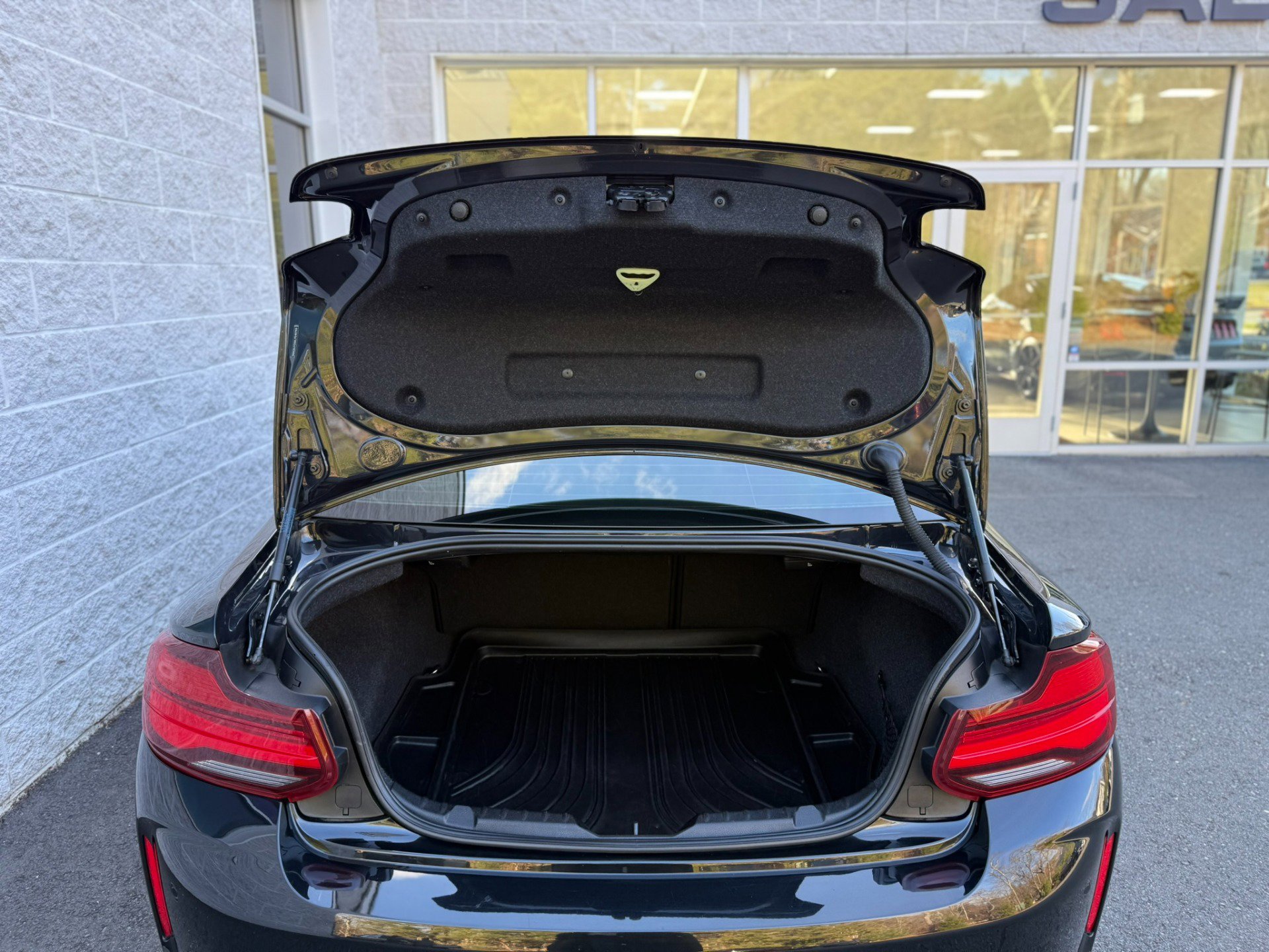 Used 2020 BMW M2 Competition w/ Executive Package image 21