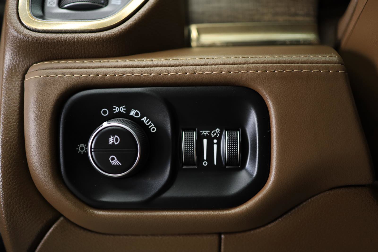 Used 2024 RAM 3500 Limited image 46