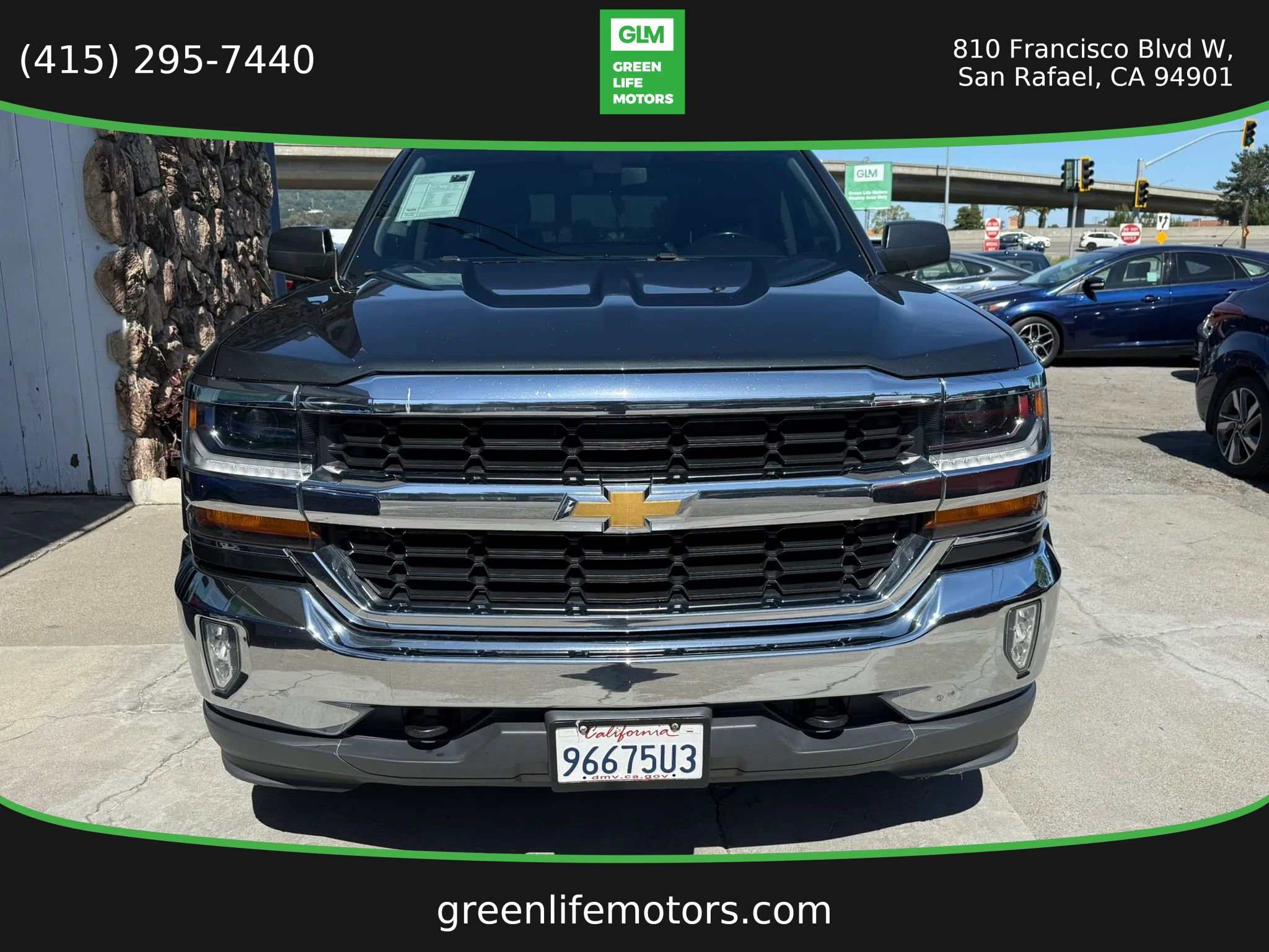 Used 2017 Chevrolet Silverado 1500 LT w/ LT Eassist Package AWD/4WD image 2