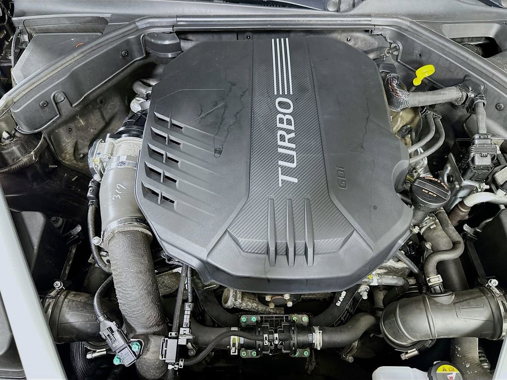 Used 2023 Genesis G70 3.3T w/ Sport Advanced Package image 9