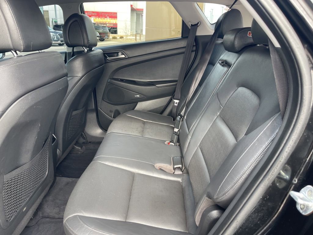 Used 2017 Hyundai Tucson Limited w/ Limited Ultimate Package 03 image 5