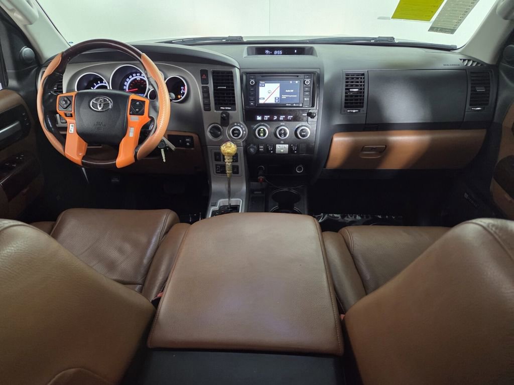 Used 2015 Toyota Sequoia Platinum image 29