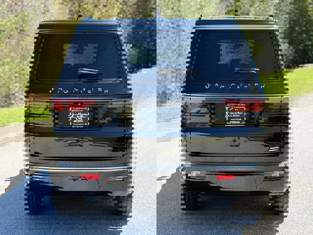 Used 2024 Jeep Wagoneer Series II w/ Convenience Group I image 14