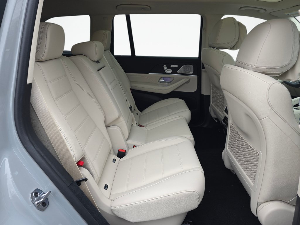 New 2026 Mercedes-Benz GLS 450 4MATIC image 25