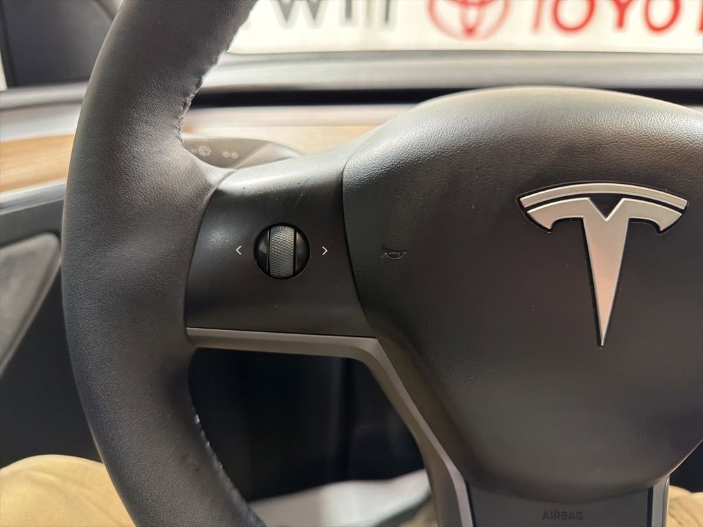 Used 2023 Tesla Model Y Long Range AWD/4WD image 24