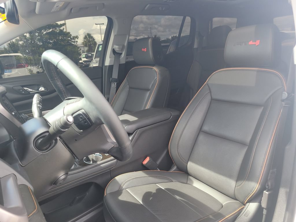 Used 2023 GMC Acadia AT4 w/ Technology Package AWD/4WD image 23