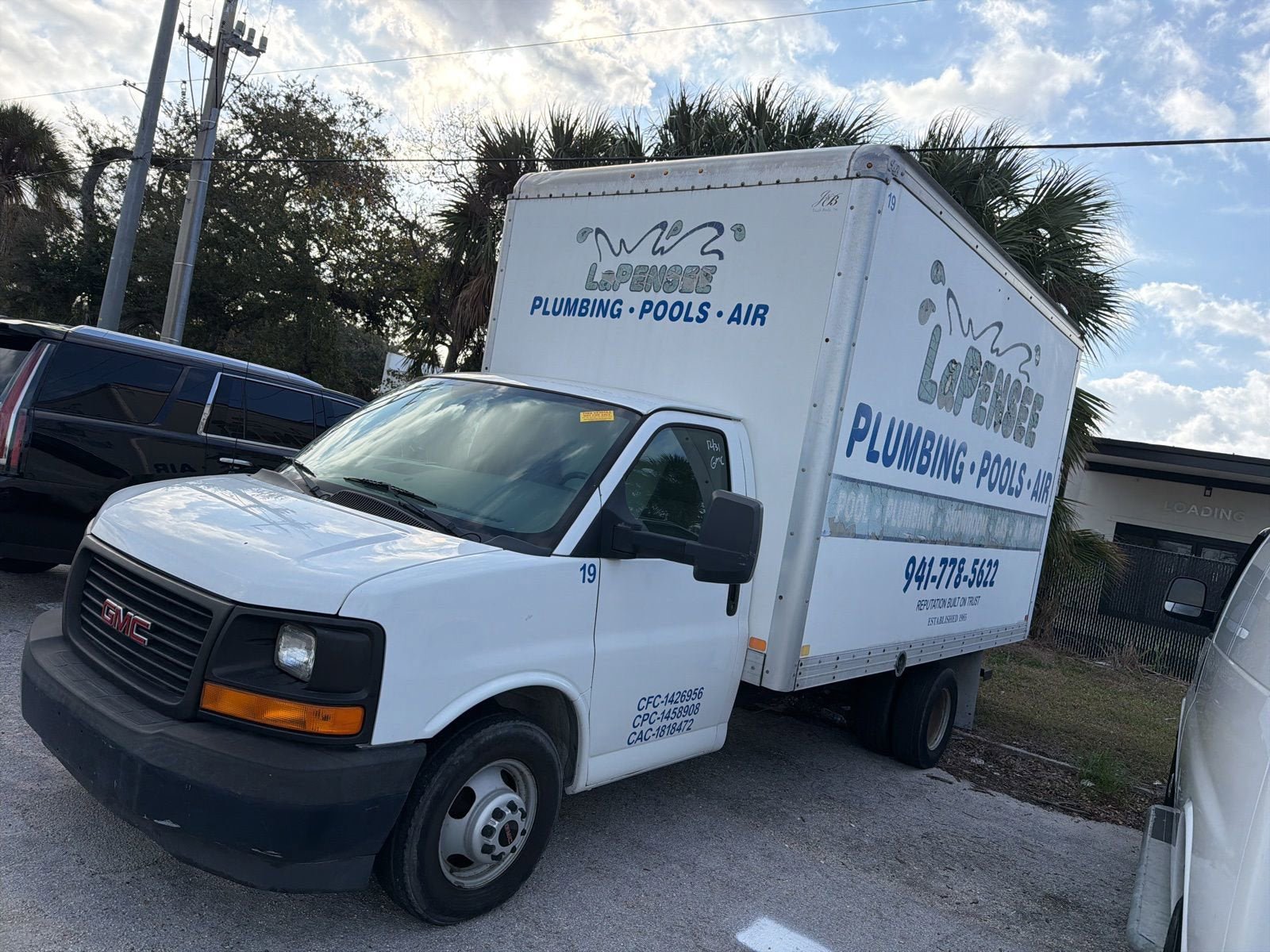 Used 2017 GMC Savana 3500 image 4