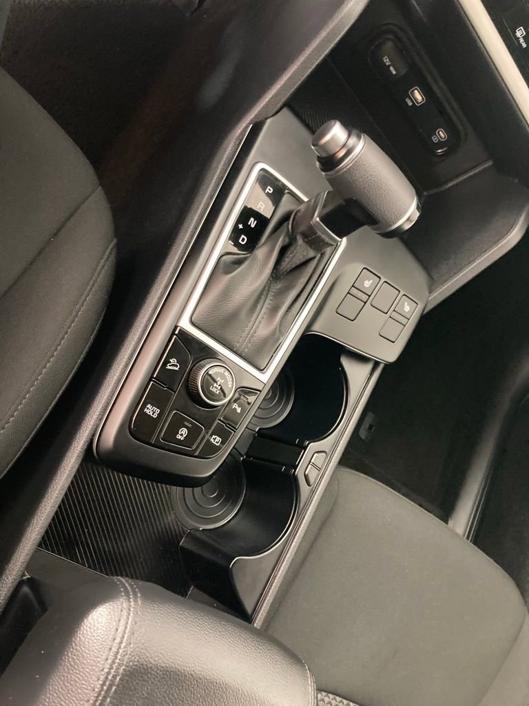 Certified 2025 Kia Sportage LX AWD/4WD image 9
