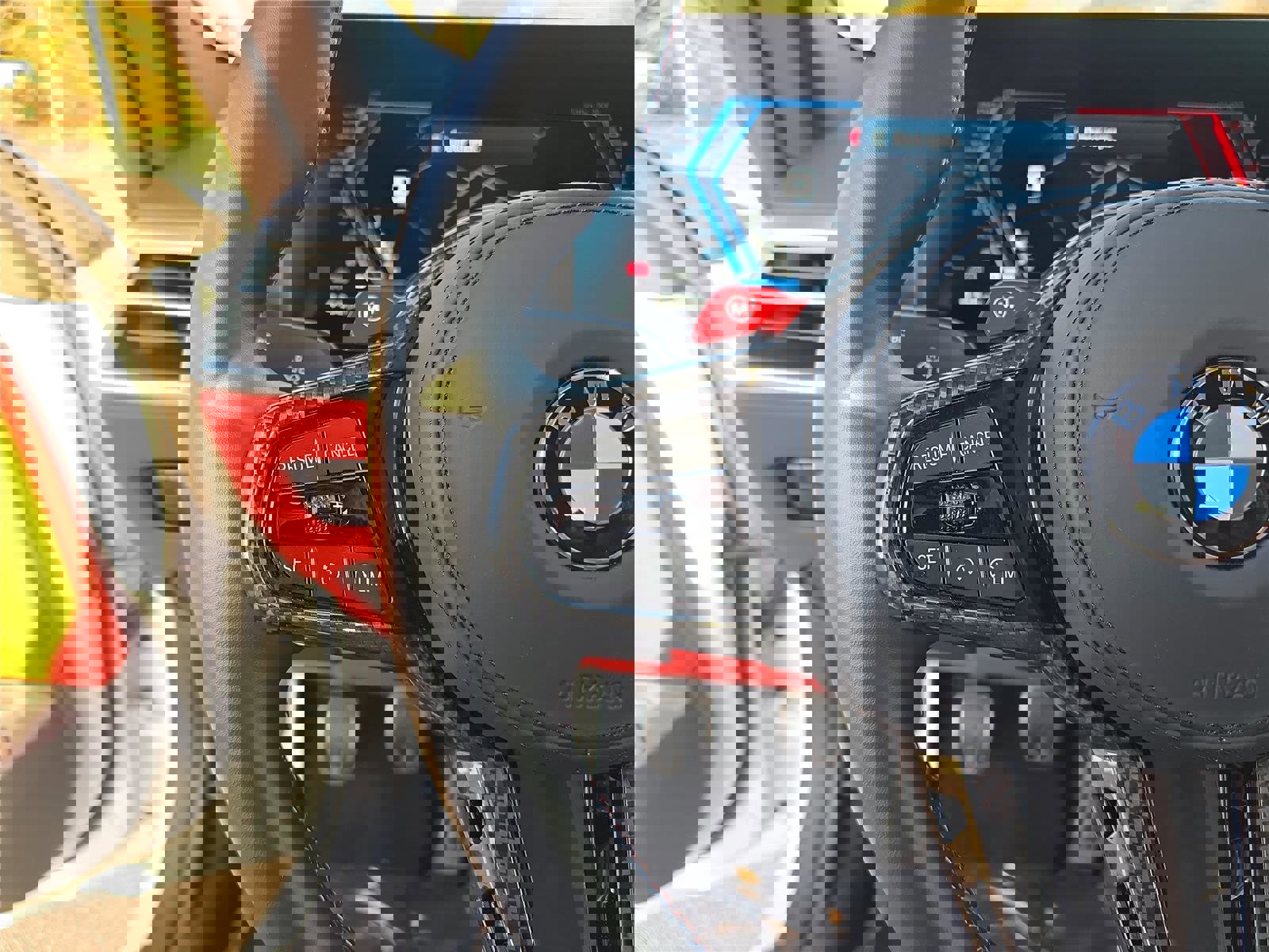 Used 2025 BMW M4 Coupe w/ Executive Package image 26