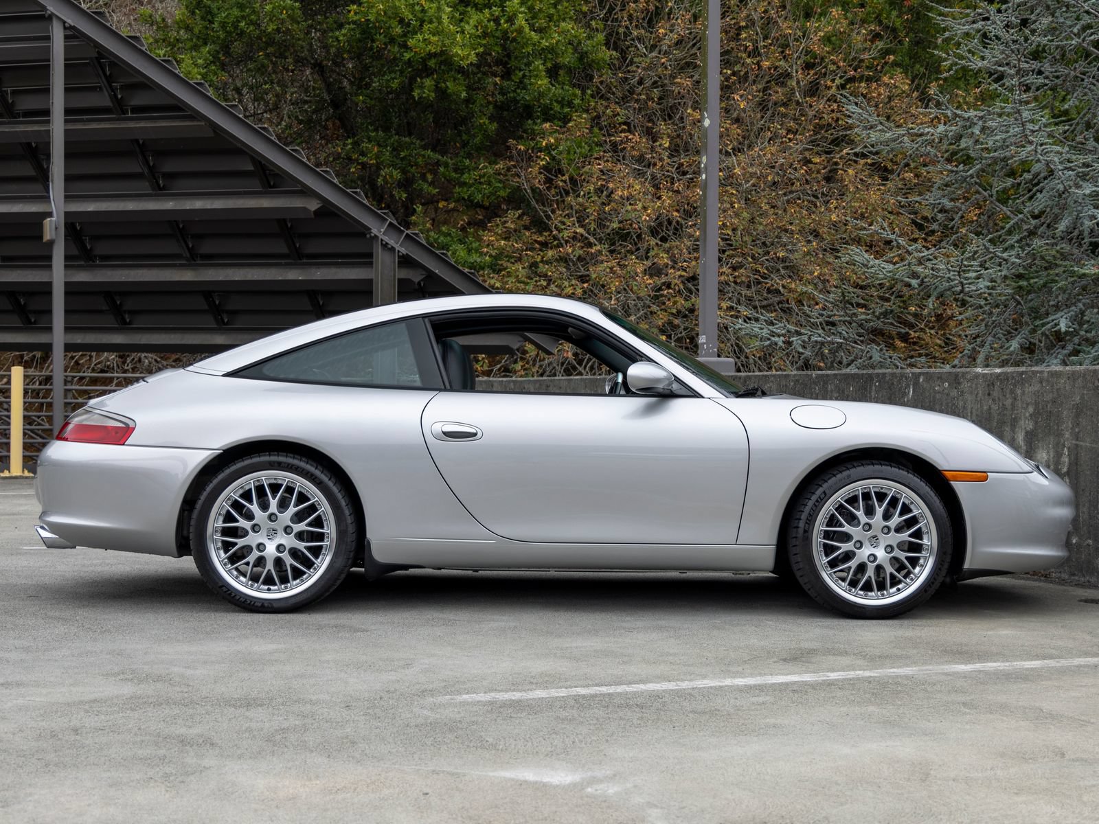 Used 2003 Porsche 911 Targa RWD image 12
