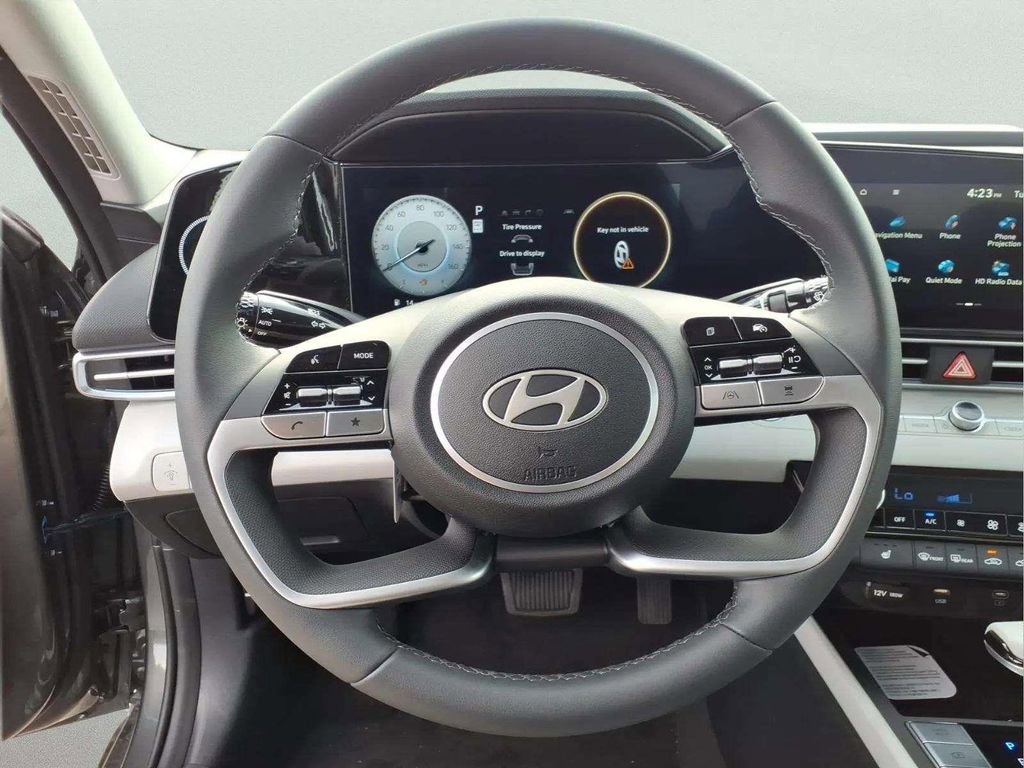 New 2026 Hyundai Elantra Limited FWD image 12