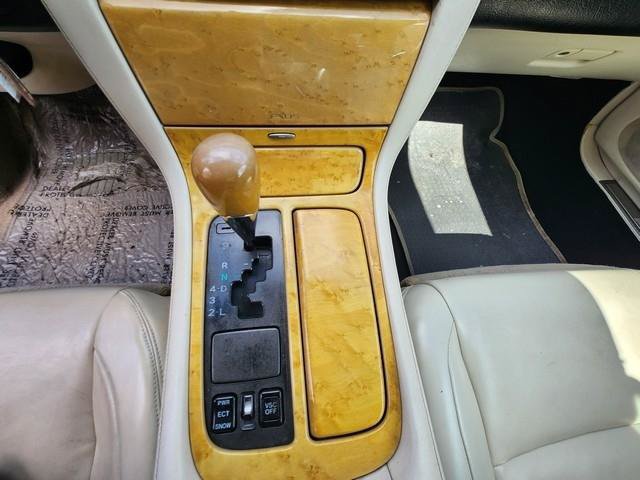 Used 2004 Lexus SC 430 Convertible RWD image 21