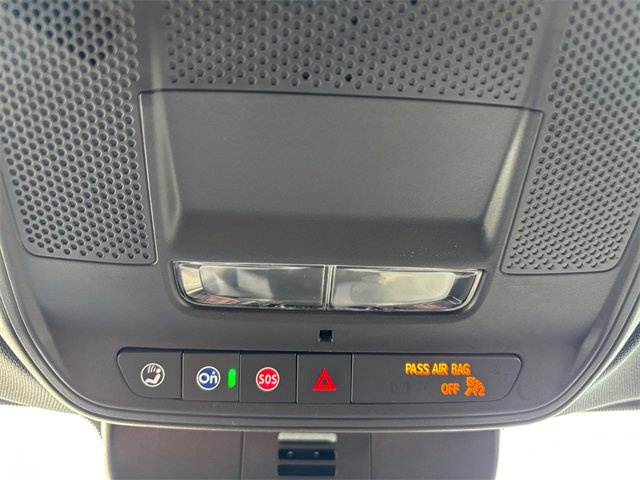 Used 2024 GMC Acadia Elevation image 30