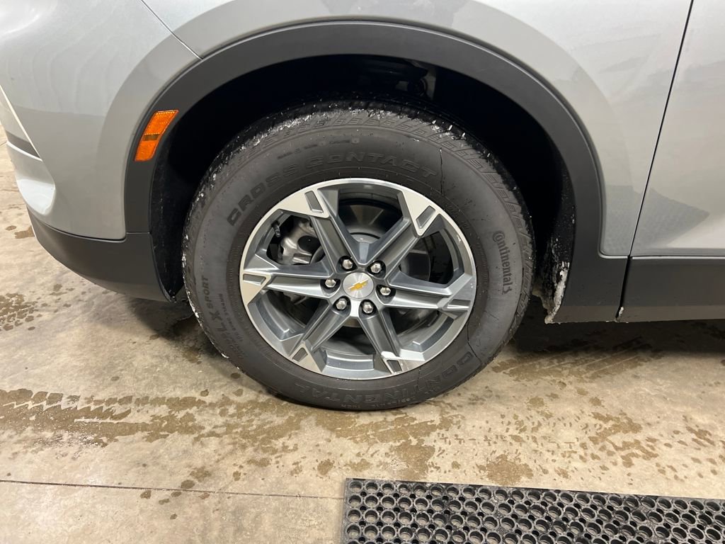 Certified 2025 Chevrolet Blazer LT w/ Driver Confidence Package image 10