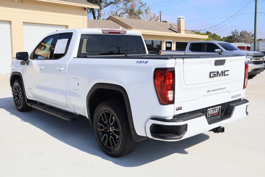 Used 2022 GMC Sierra 1500 Elevation w/ LPO, Elevation Black Package image 6