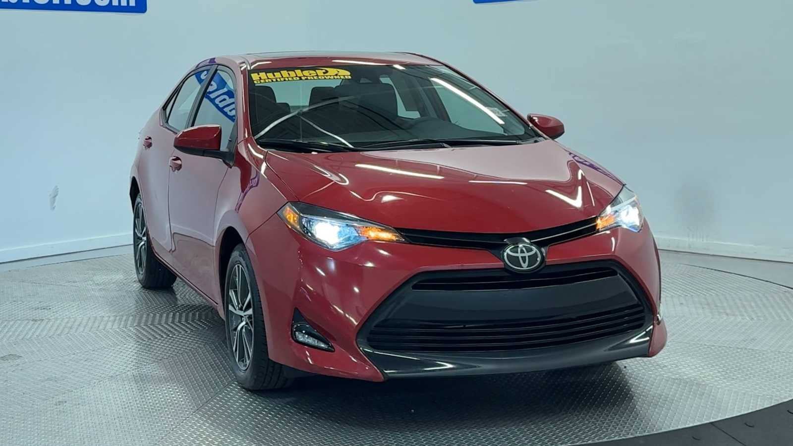 Used 2019 Toyota Corolla LE w/ LE Premium Package w/Moonroof FWD image 3