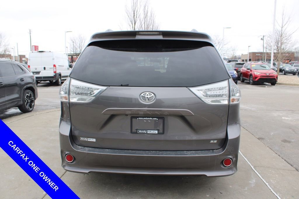 Used 2017 Toyota Sienna SE Premium image 8