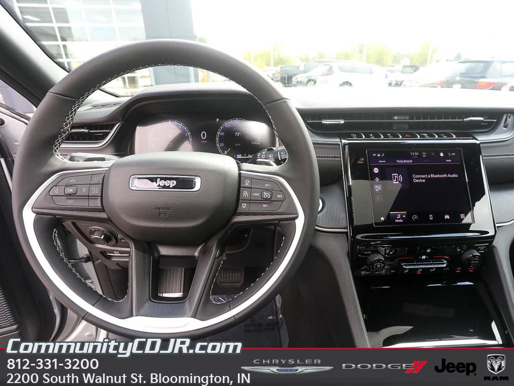 New 2025 Jeep Grand Cherokee L Altitude image 11