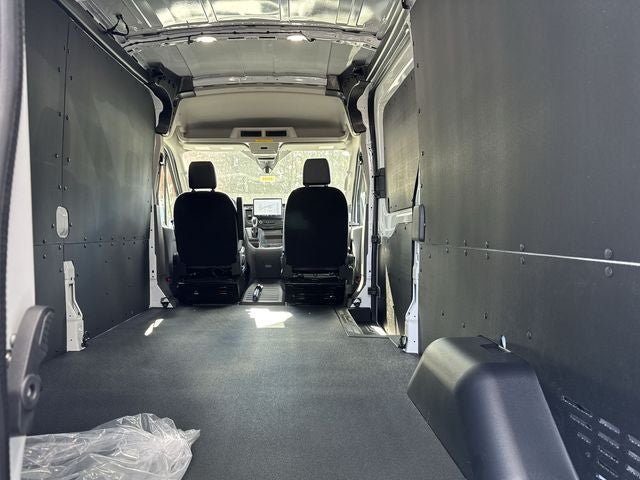 New 2026 Ford Transit 250 148 Medium Roof w/ Load Area Protection Package RWD image 21