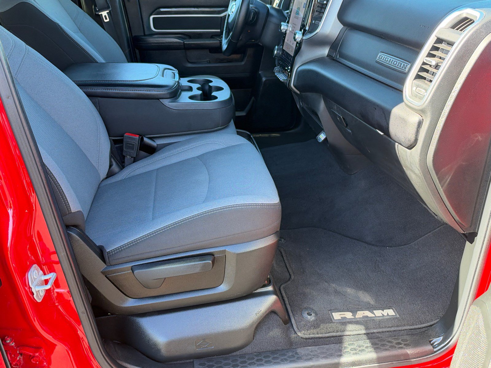 Used 2024 RAM 2500 Big Horn w/ Level 2 Equipment Group AWD/4WD image 13